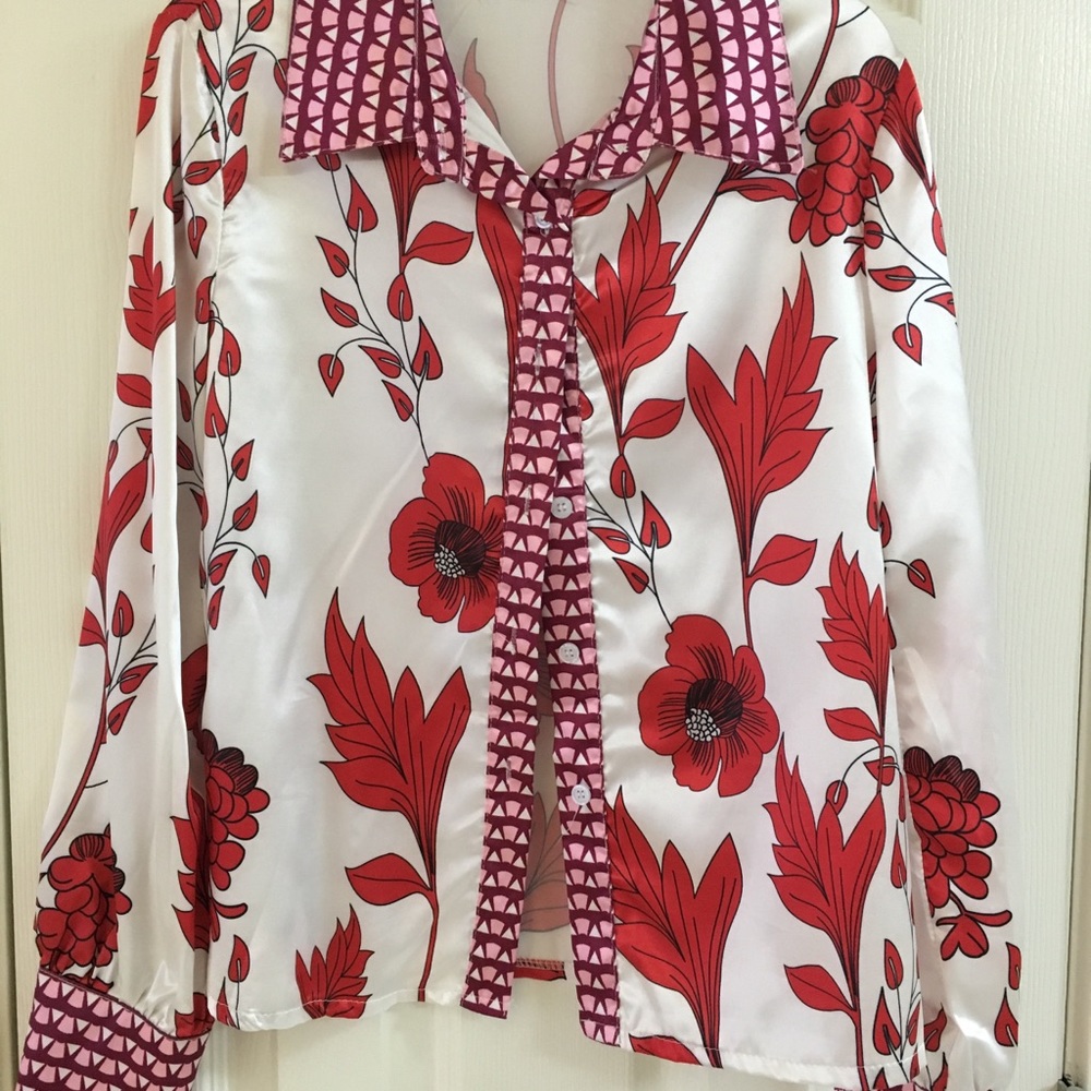 Blouse, size small